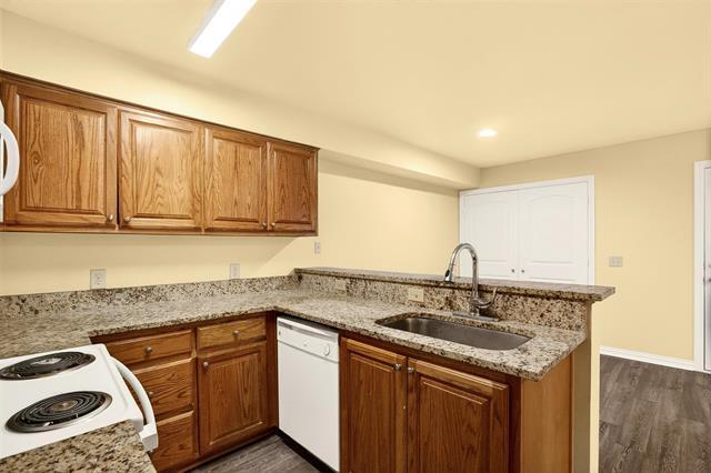 Building Photo - 1716 S Waco St