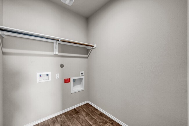 Building Photo - 11331 Dawn Beach Ln