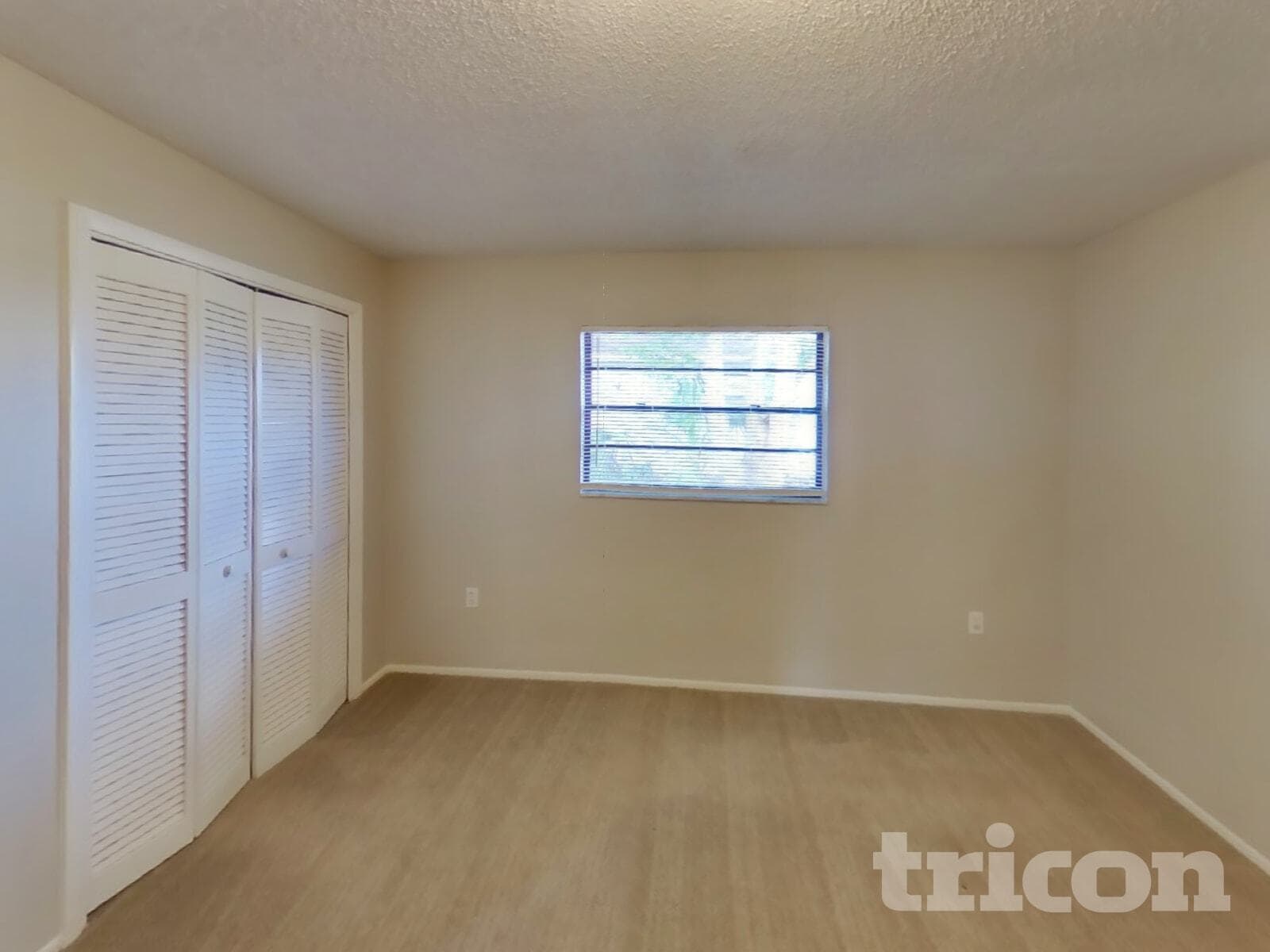 Building Photo - 2001 Deborah Dr