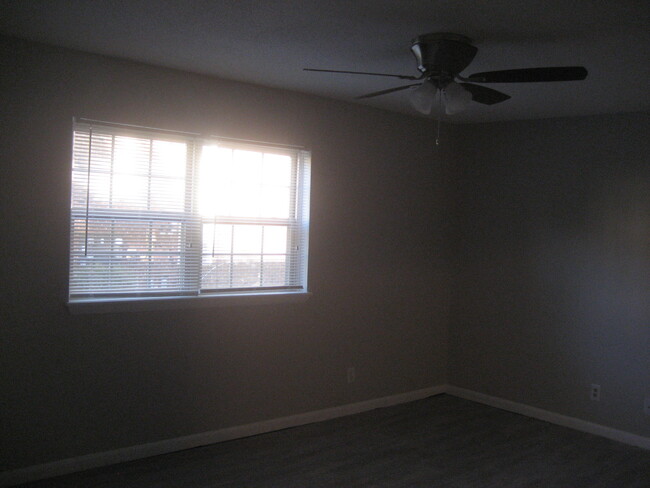 Master Bedroom - 501 Jones Ferry Road