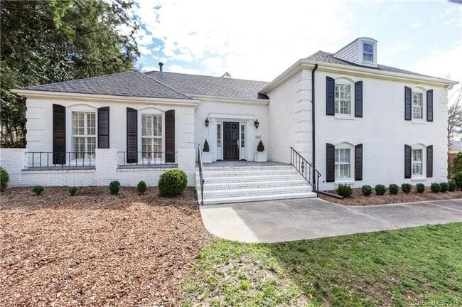 Building Photo - 2127 Edenton Rd