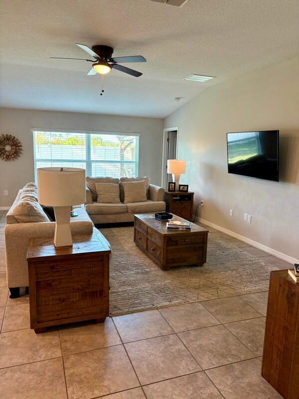 Building Photo - 1804 Broad Winged Hawk Dr