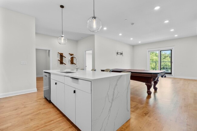 Primary Photo - 234 Greene St