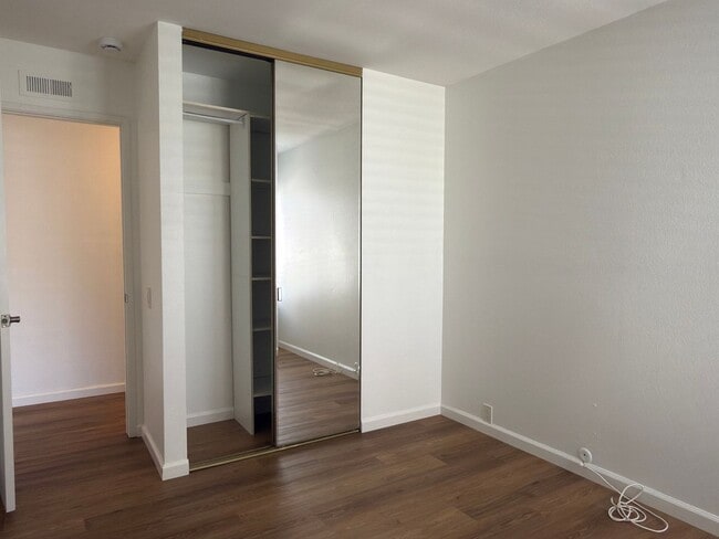 Building Photo - 3978 Camino Lindo