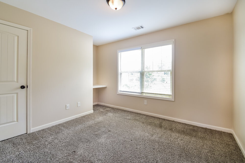 Building Photo - 206 Comet Ct