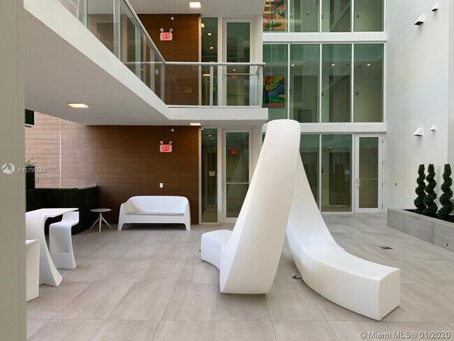 Building Photo - 1150 102nd St