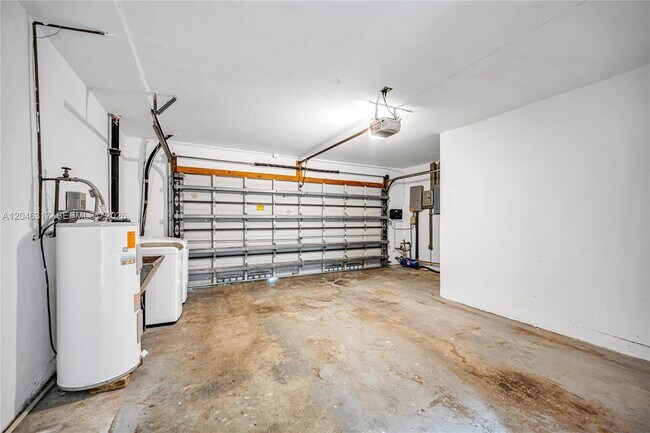 Building Photo - 12525 SW 68th Ct