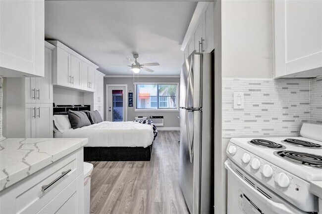 Building Photo - 329 Connecticut St