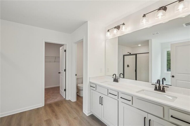 Building Photo - 522 Silverleaf Trl
