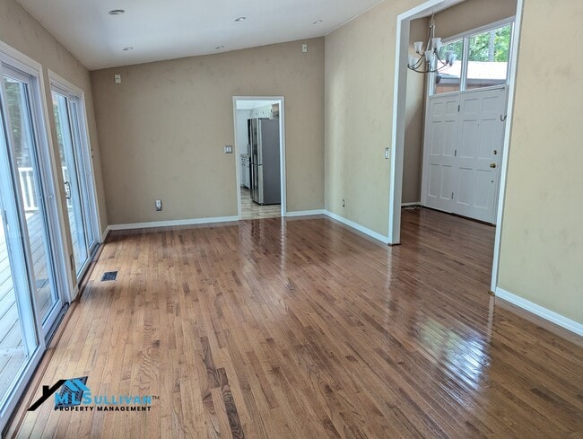 Building Photo - 111 Virginia Dr