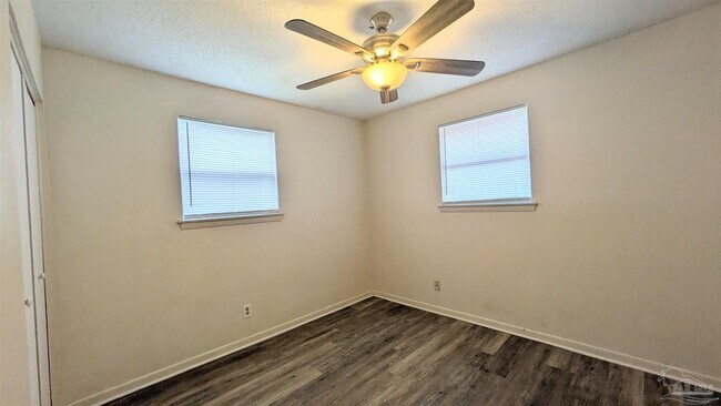 Building Photo - 1025 Revere Dr