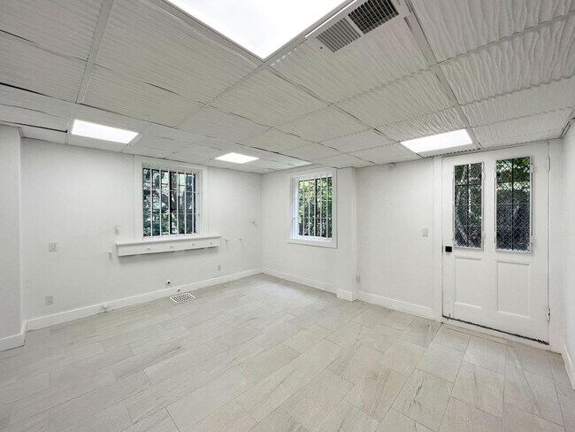 Building Photo - 85 Fagan Dr