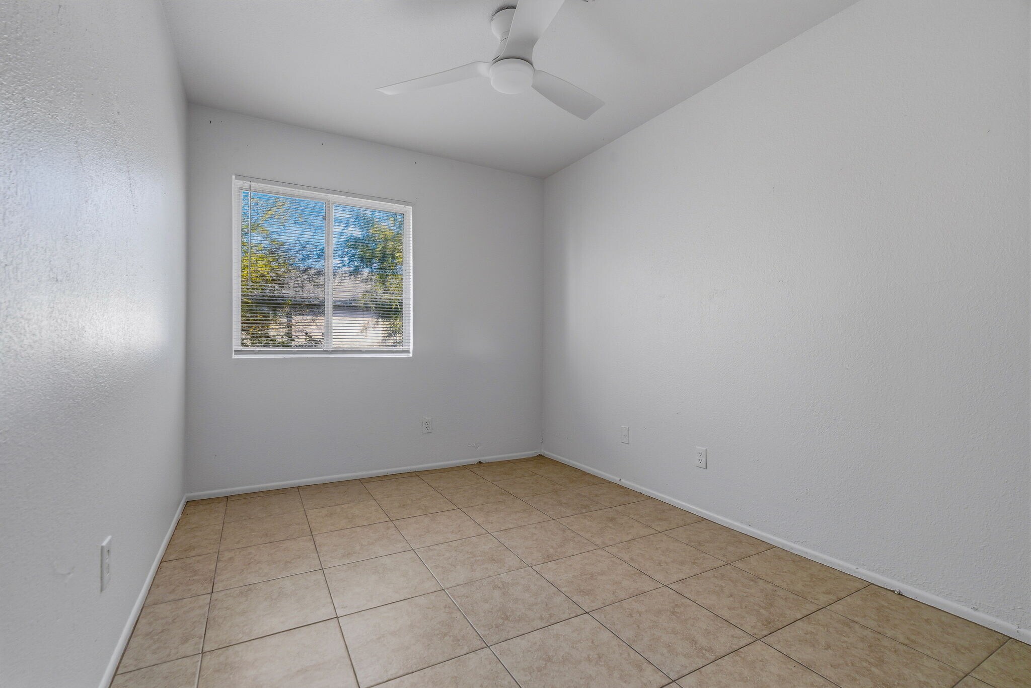Building Photo - 12741 W Tasha Dr