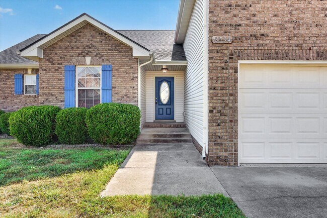 Building Photo - 3534 Southwood Dr