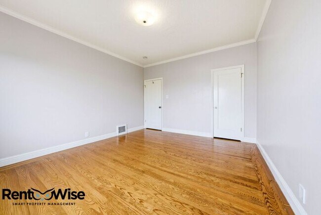 Building Photo - 53 Stanyan St