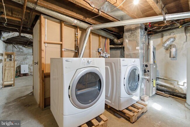 Building Photo - 936 S 23rd St