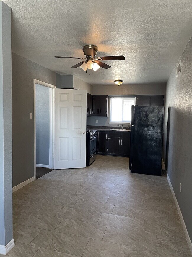 Building Photo - 8137 Staghorn Dr