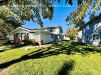 Building Photo - 745 Jamaica Ave