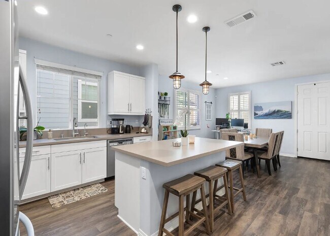 Building Photo - 524 Turnstone Ln