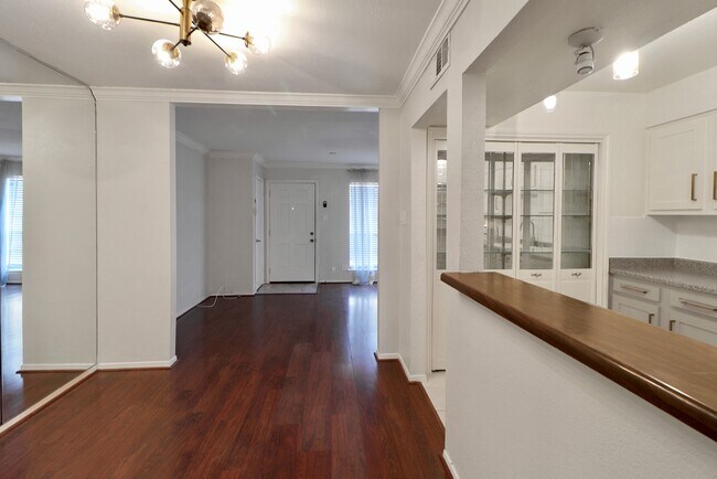 Building Photo - 11550 Chimney Rock Rd