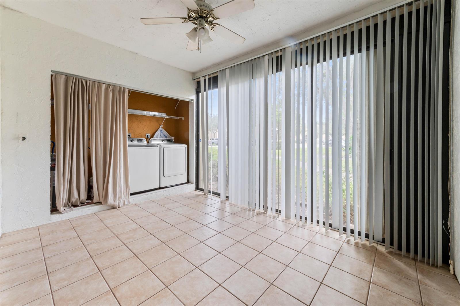 Building Photo - 3757 Cocoplum Cir