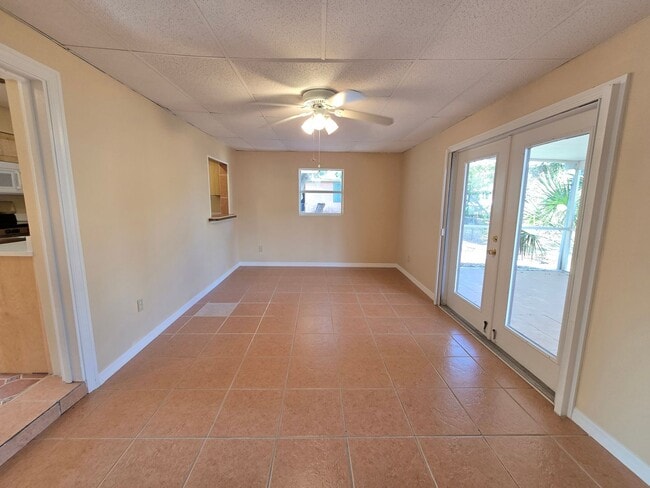 Building Photo - 3125 Irving St