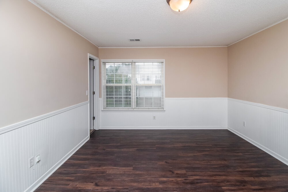Building Photo - 8810 Laurel Run Dr