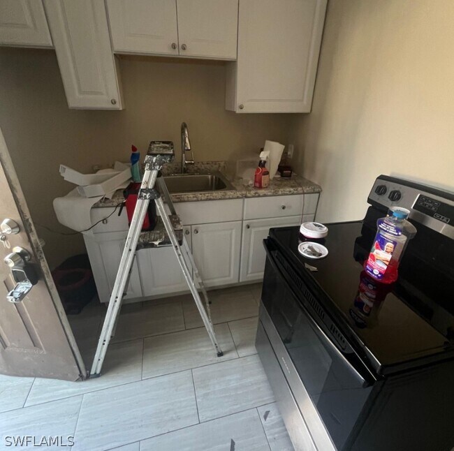 Building Photo - 3619 Seminole Ave