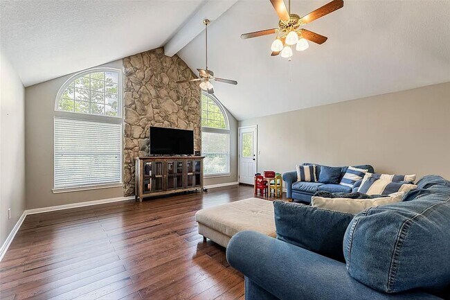 Building Photo - 5434 Chinaberry Grove