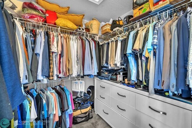 Building Photo - 16389 SW 31st St