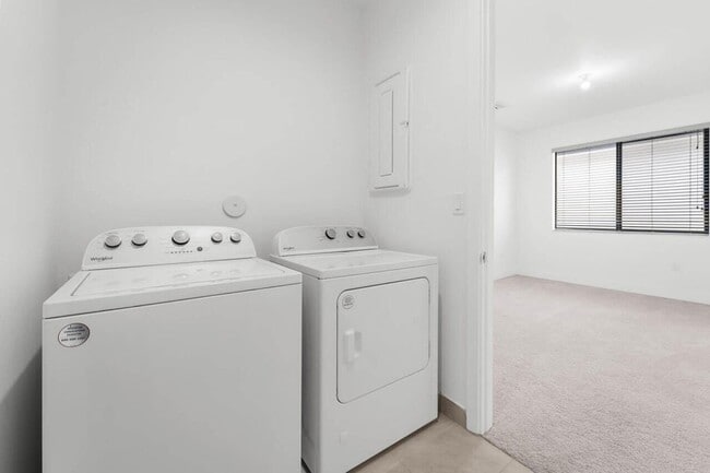 Building Photo - 8173 NW 42nd St