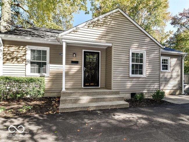 Building Photo - 2407 Baur Dr