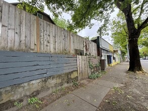 Building Photo - 4429 Rainier Ave S