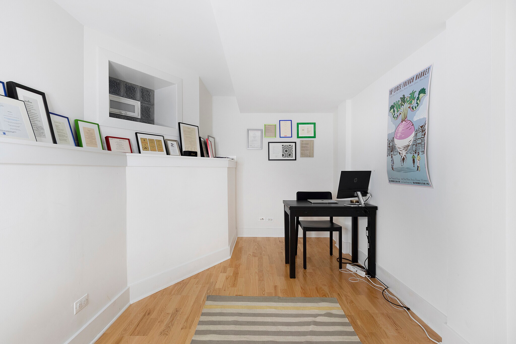 Building Photo - 4532 N Damen Ave