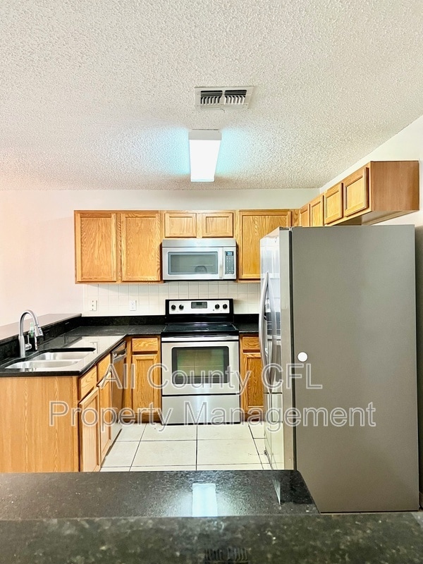 Building Photo - 12973 Lexington Summit St