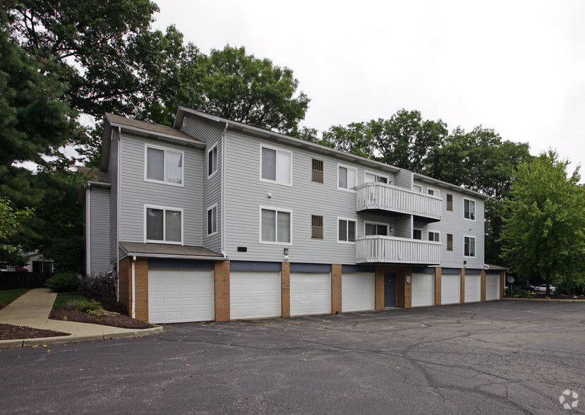 Primary Photo - Woodrun Apartments