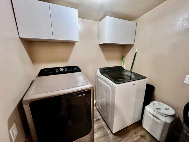 Building Photo - Charming 3 bedroom located in the heart of Chesapeake