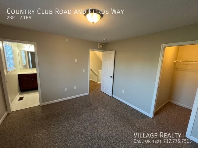 Building Photo - 719 Country Club Rd