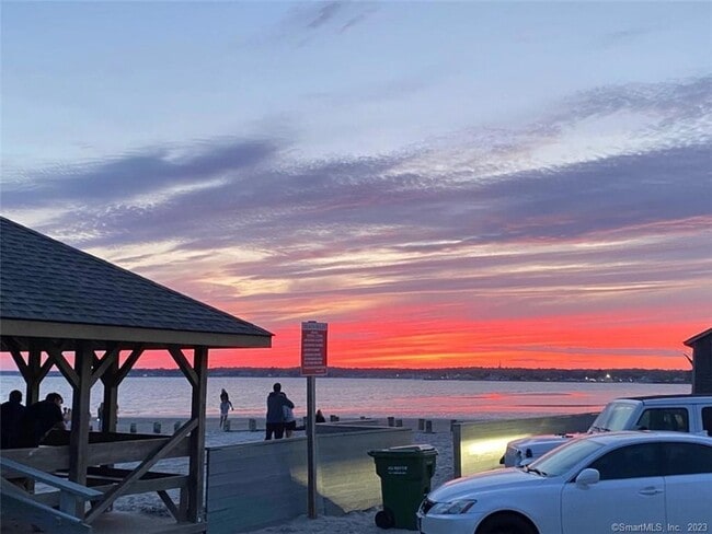 Building Photo - 14 Rocky Point Rd