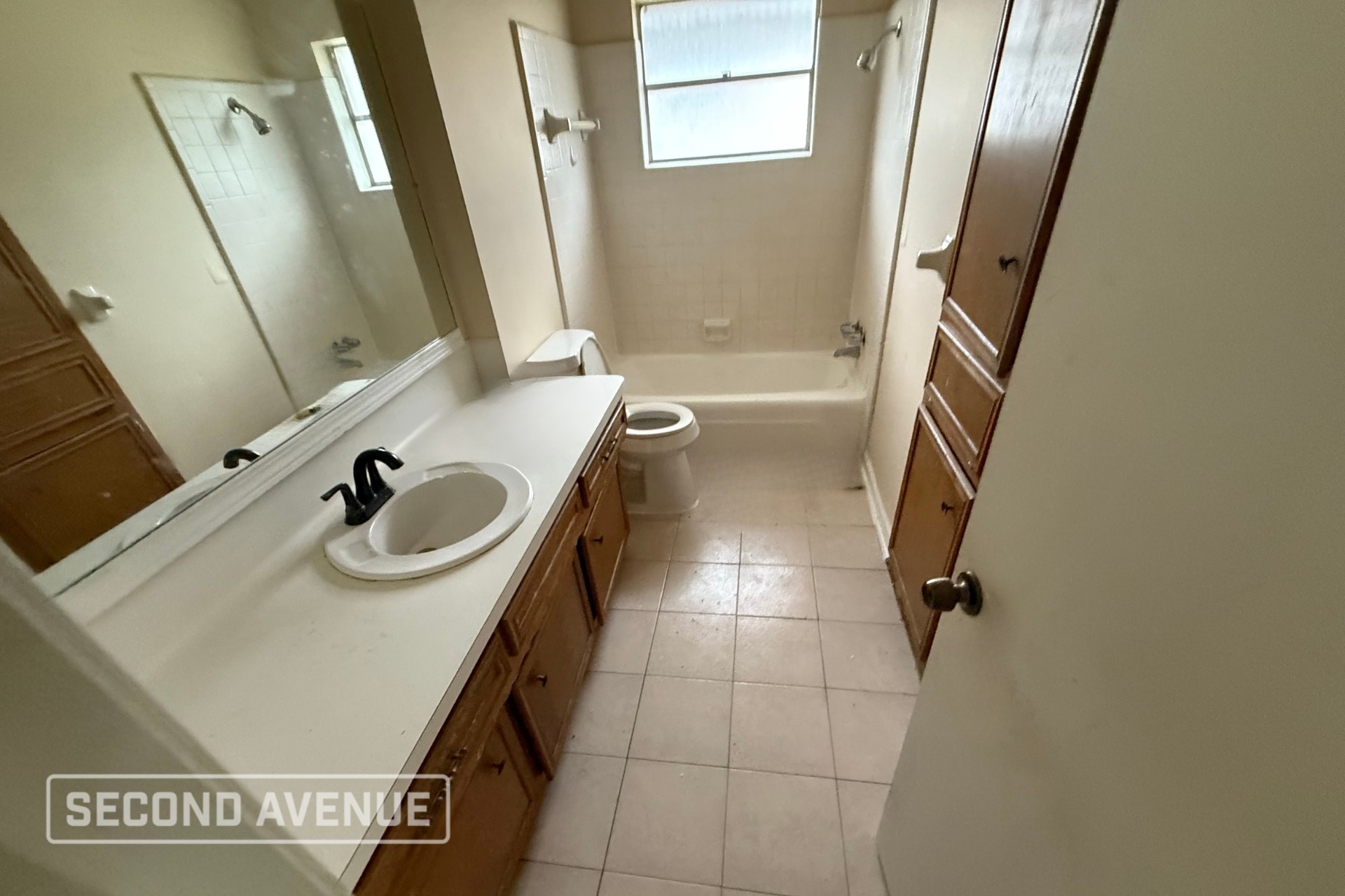 Building Photo - 10631 Sagewillow Ln