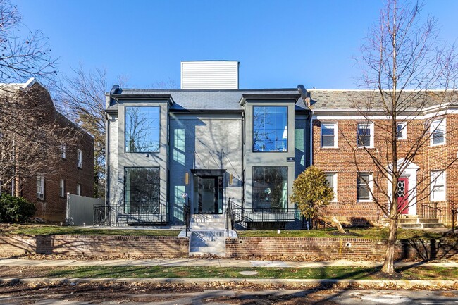 Building Photo - 3921 W St NW