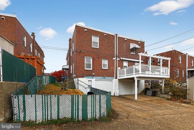 Building Photo - 9050 Convent Ave