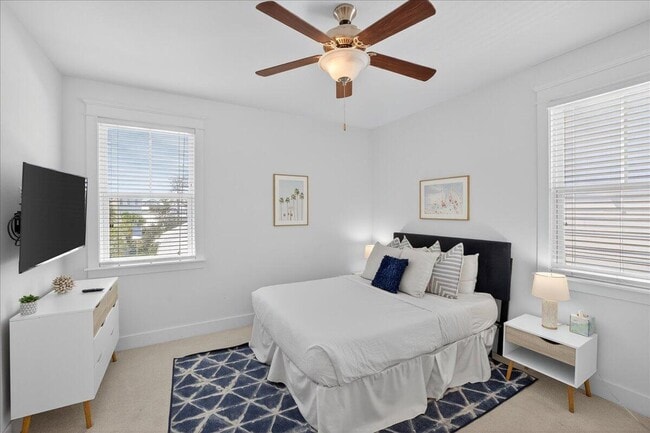 Building Photo - 28 Emerald Beach Cir