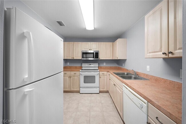 Building Photo - 4838 29th St SW