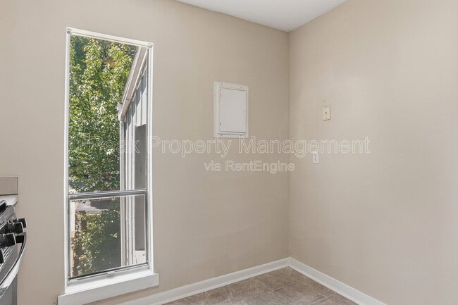 Building Photo - 10146 Iron Mill Rd