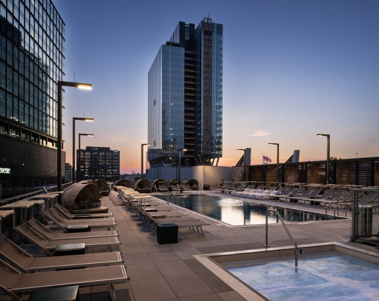 Building Photo - 362 N Halsted St