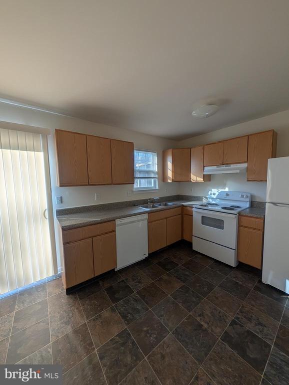 Building Photo - 322 Caribou Ln