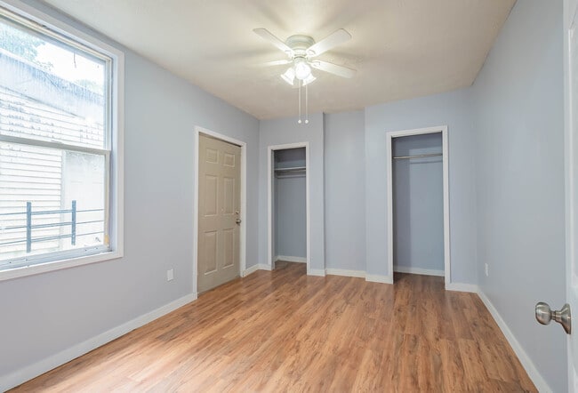 Building Photo - 426 Borland St