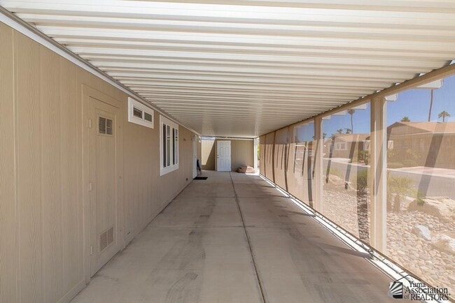 Building Photo - 5584 E 34th St