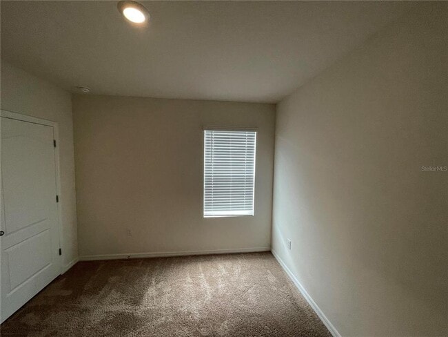 Building Photo - 720 Kindred Ln